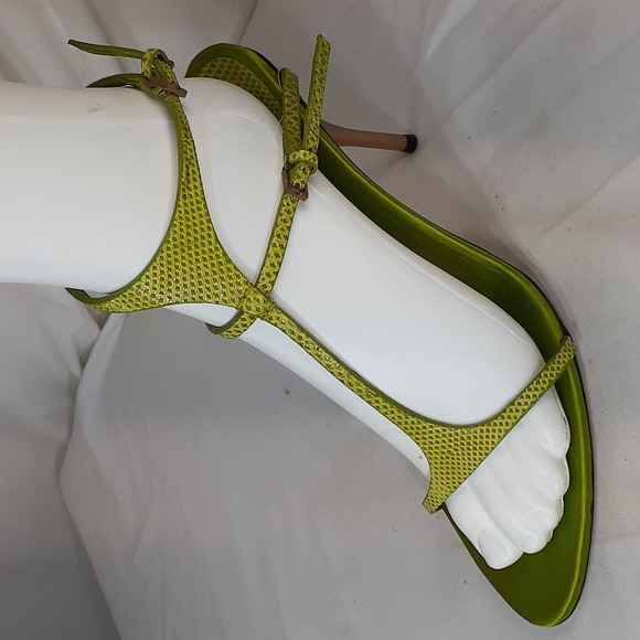 Gucci Shoes - Gucci lime green satin and snakeskin heels size 39 size 9
